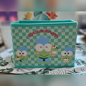 Kerokerokeroppi Green Storage Box NWOT